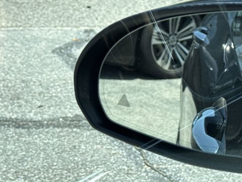 New 2025 Mercedes-Benz C 300 Sedan image 17
