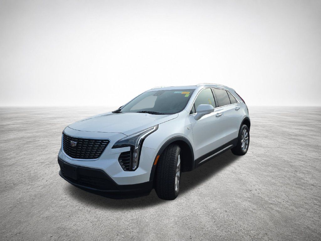 Used 2021 Cadillac XT4 Luxury w/ Cold Weather Package AWD/4WD image 4