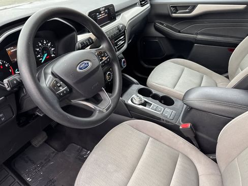 Used 2021 Ford Escape S image 11