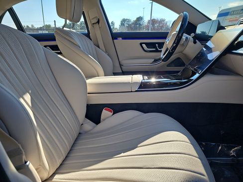 Certified 2023 Mercedes-Benz S 500 4MATIC image 11