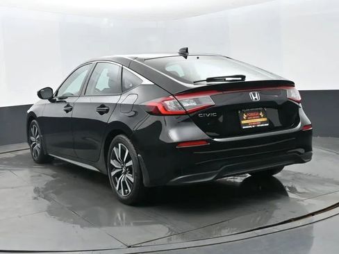 Used 2023 Honda Civic EX-L image 9