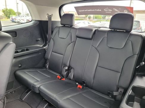 Certified 2022 Kia Telluride EX w/ EX Premium Package FWD image 15