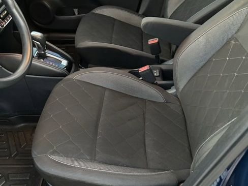 Used 2019 Nissan Kicks SV image 8