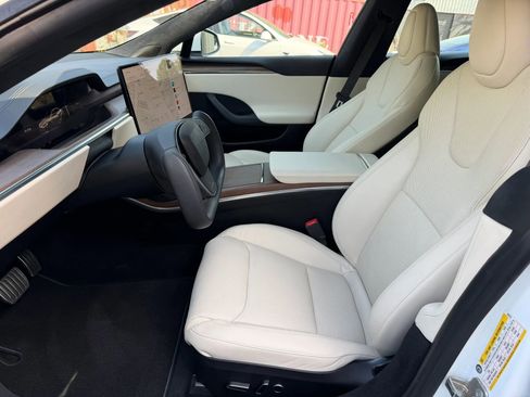 Used 2022 Tesla Model S Standard Range image 14