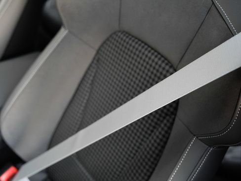 New 2026 Porsche Taycan GTS AWD/4WD image 18