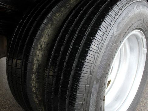 Used 2003 GMC Sierra 3500 2WD image 7