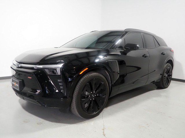 Used 2024 Chevrolet Blazer EV AWD RS image 9
