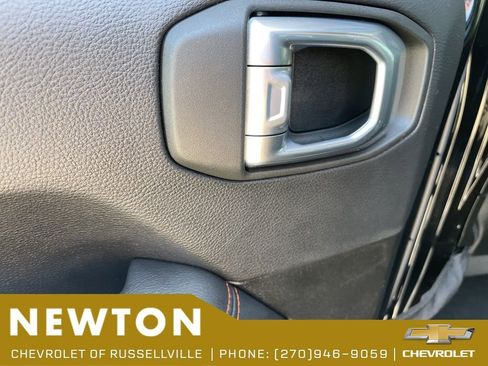 Used 2022 Jeep Gladiator Mojave AWD/4WD image 43