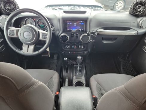Used 2016 Jeep Wrangler Sport image 9