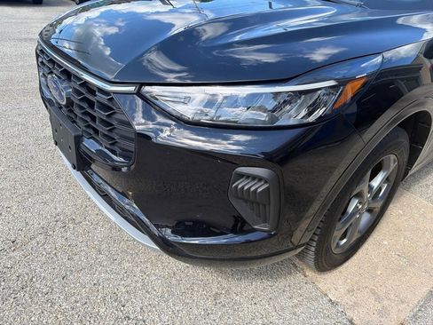 Used 2023 Ford Escape ST-Line w/ Tech Pack #1 AWD/4WD image 12