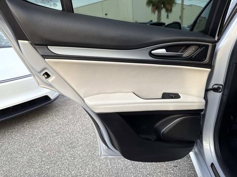 Used 2020 Alfa Romeo Stelvio Ti Sport w/ Quick Order Package 22S Sport image 13