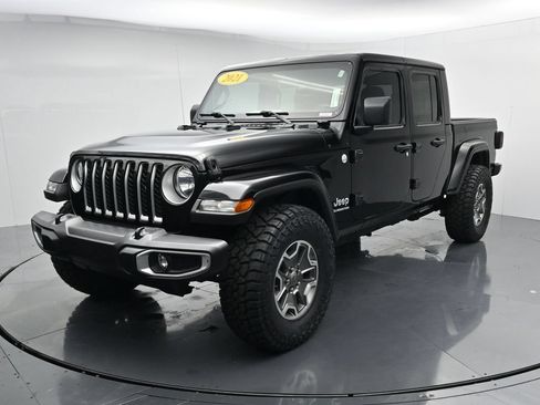 Used 2021 Jeep Gladiator Overland AWD/4WD image 4