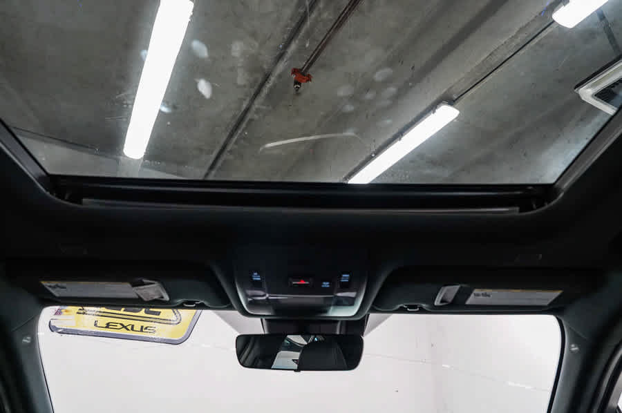 Used 2024 Lexus UX 250h FWD image 16