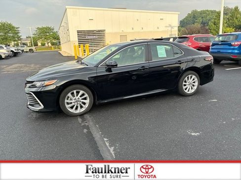 Used 2023 Toyota Camry LE FWD image 17