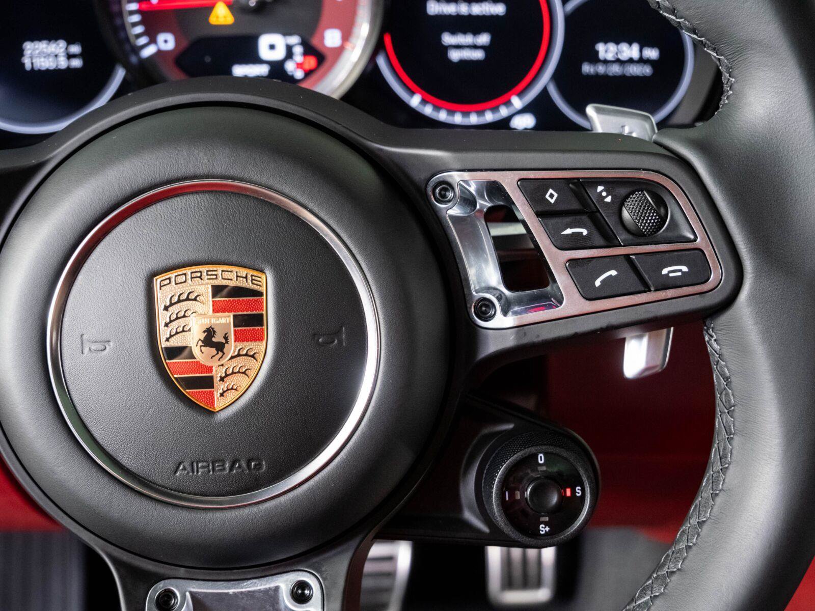Certified 2023 Porsche Cayenne Turbo AWD/4WD image 11