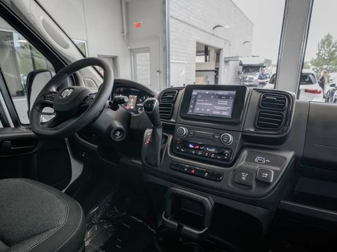 Used 2024 RAM ProMaster 3500 w/ Power Group FWD image 19