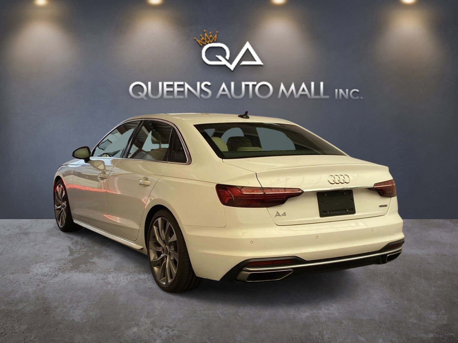 Used 2022 Audi A4 2.0T Premium Plus AWD/4WD image 4