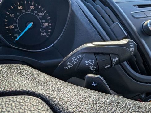 Used 2017 Ford Escape SE image 29