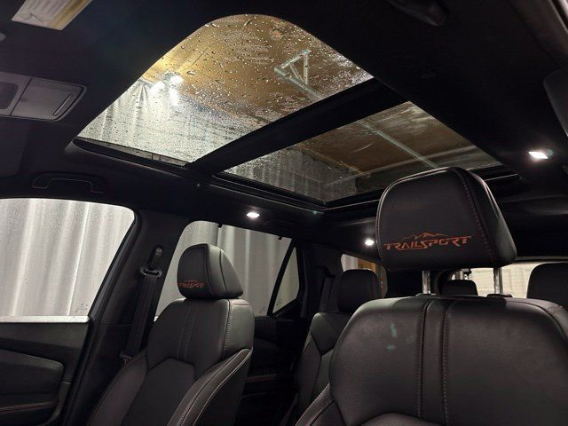 Used 2024 Honda Pilot TrailSport image 8