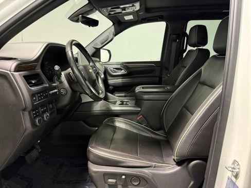 Used 2021 Chevrolet Tahoe Premier w/ Premium Package AWD/4WD image 13