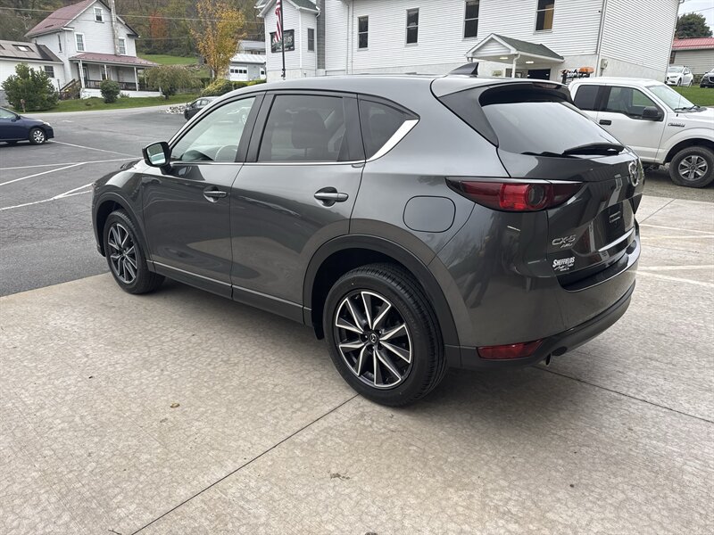 Used 2018 MAZDA CX-5 Touring w/ Preferred Equipment Package AWD/4WD image 6