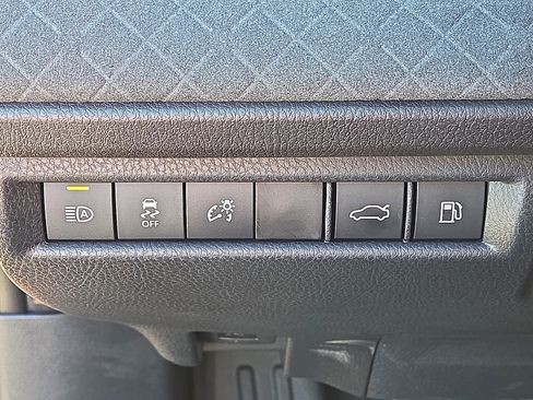 Used 2026 Toyota Camry XLE w/ Premium Package image 27