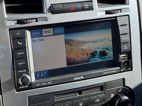 Used 2010 Chrysler 300 Touring image 22