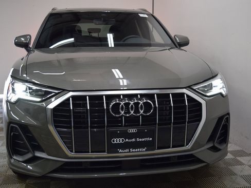 New 2025 Audi Q3 2.0T Premium Plus image 3