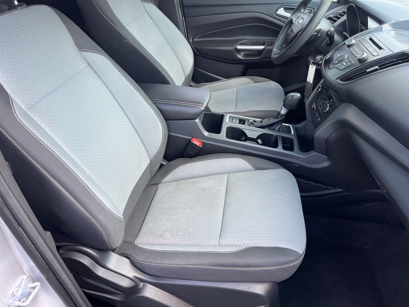 Used 2017 Ford Escape SE FWD image 15