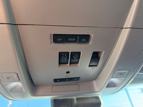 Used 2016 GMC Sierra 2500 Denali image 16