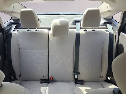 Used 2015 Ford Fiesta SE w/ Comfort Package FWD image 16
