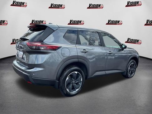 Used 2025 Nissan Rogue SV AWD/4WD image 5