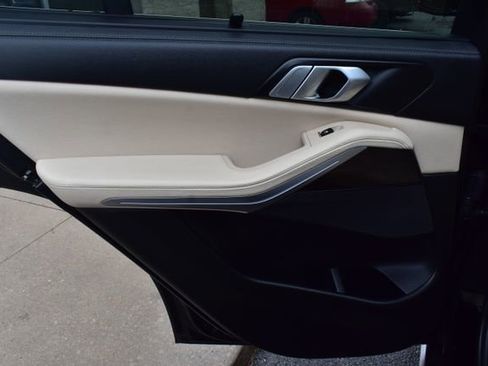 Used 2020 BMW X5 sDrive40i w/ Executive Package image 39