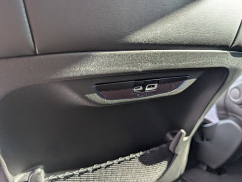 New 2026 Chrysler Pacifica Select image 36