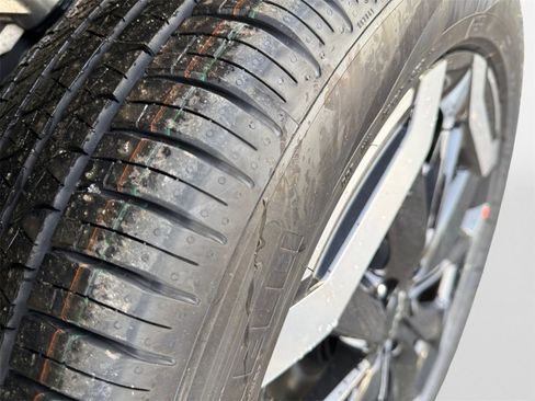 New 2025 Kia Telluride EX image 19