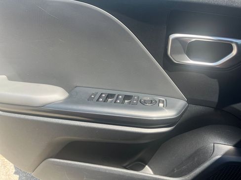 Used 2025 Kia K4 FWD image 18