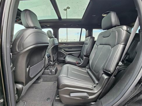 New 2026 Jeep Grand Cherokee L Limited AWD/4WD image 29