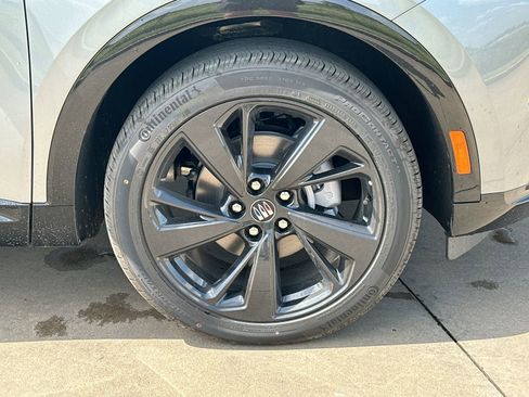 New 2025 Buick Envision Sport Touring image 10