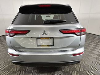 Used 2022 Mitsubishi Outlander ES AWD/4WD video 3