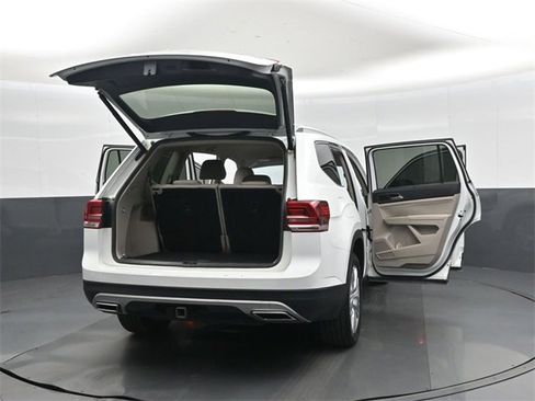 Used 2019 Volkswagen Atlas SE image 50