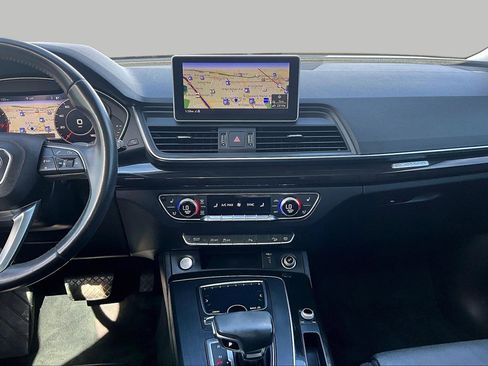 Used 2018 Audi Q5 2.0T Premium Plus w/ Premium Plus Package image 6