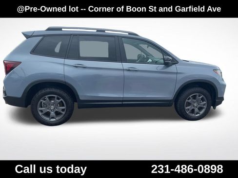 Used 2025 Honda Passport TrailSport image 17