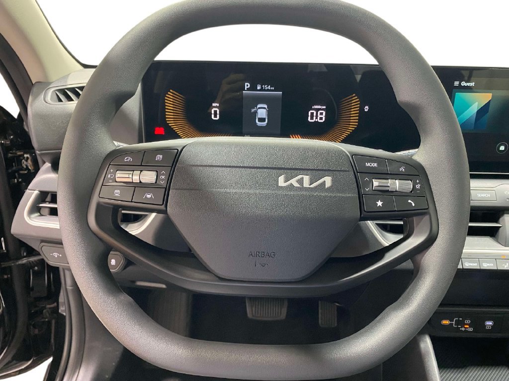 New 2026 Kia K4 FWD image 21