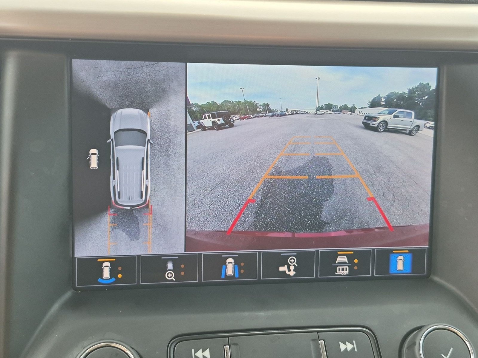 Certified 2023 GMC Acadia Denali w/ Denali Ultimate Package FWD image 15