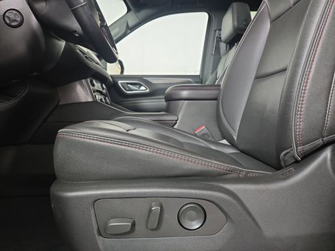 Used 2022 Chevrolet Tahoe RST w/ Luxury Package image 33