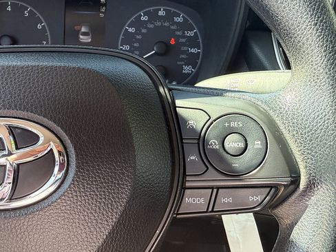 Used 2024 Toyota Corolla LE FWD image 15