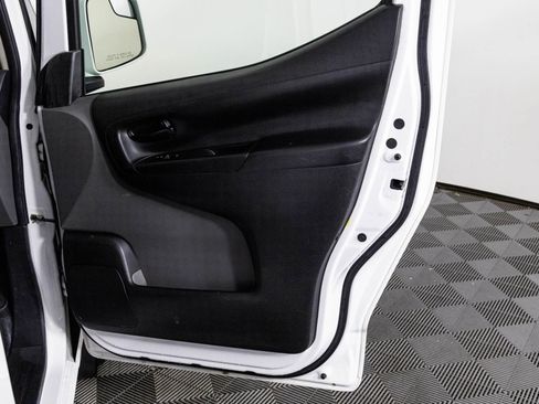 Used 2021 Nissan NV200 SV image 38