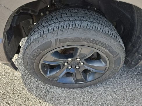 Used 2022 RAM 1500 Big Horn AWD/4WD image 12