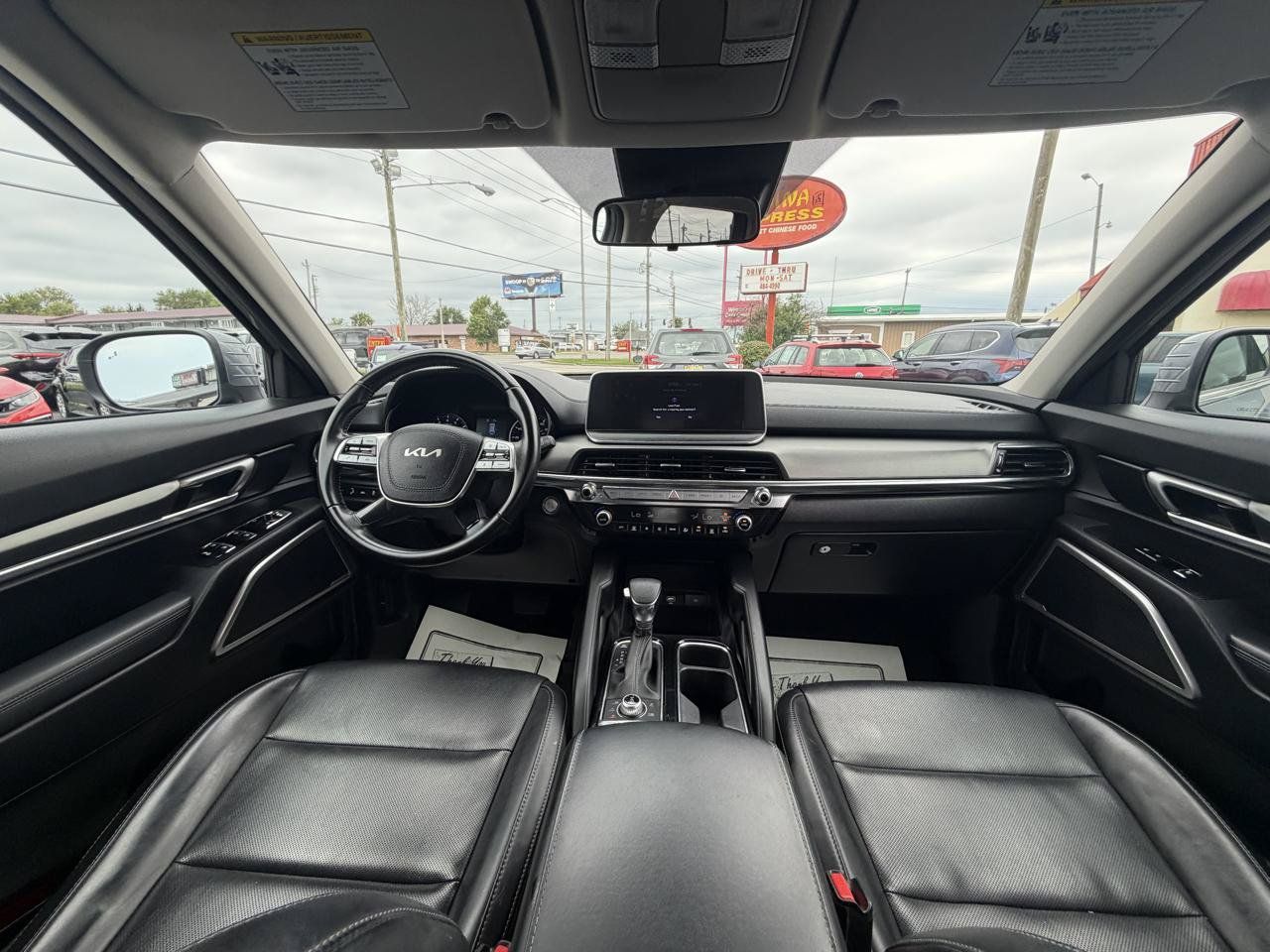 Used 2022 Kia Telluride LX AWD/4WD image 16