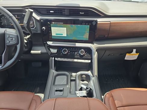 New 2026 GMC Sierra 2500 Denali Ultimate w/ LPO, Black Badging Package AWD/4WD image 14